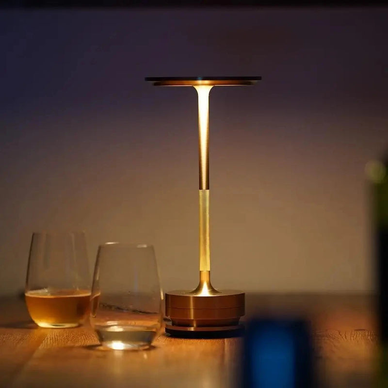 Luminária de Mesa LED Com Carregamento USB